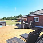 6 Person In Blavand-by Traum * Blåvand