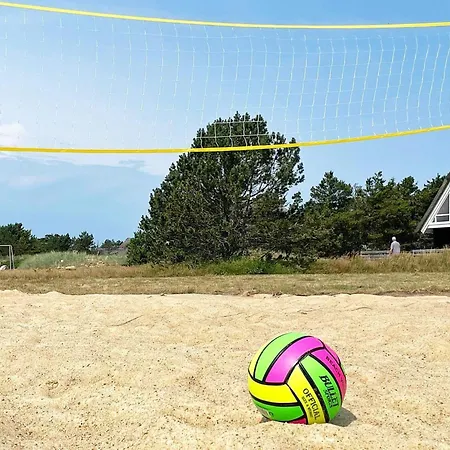 6 Person In Blavand-by Traum