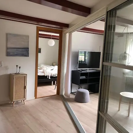 6 Person In Blavand-by Traum